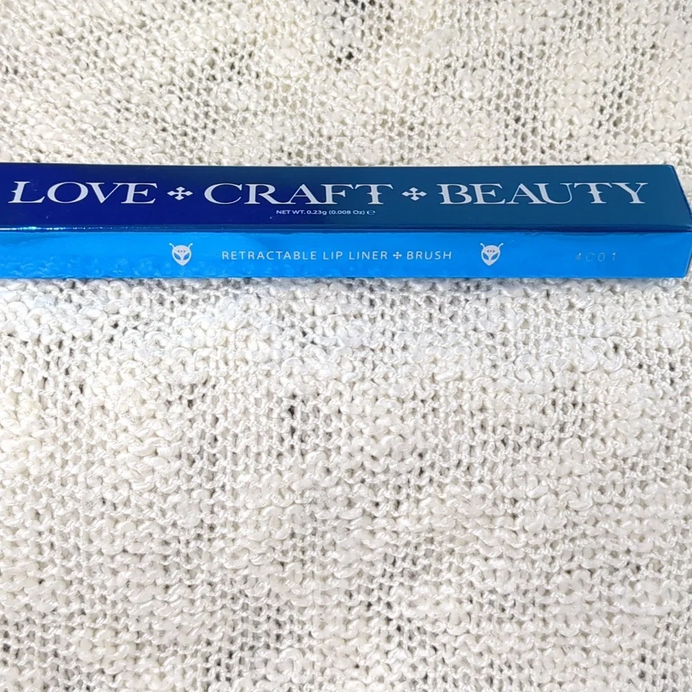 LOVE💠CRAFT💠BEAUTY Retractable Lip Liner + Brush in Mercury Maroon , 0.23g/0.0
